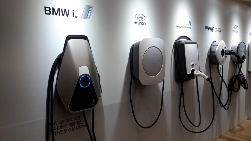 Ev Charger Trends in 2025: What’s Ahead for Electric Vehicle Charging